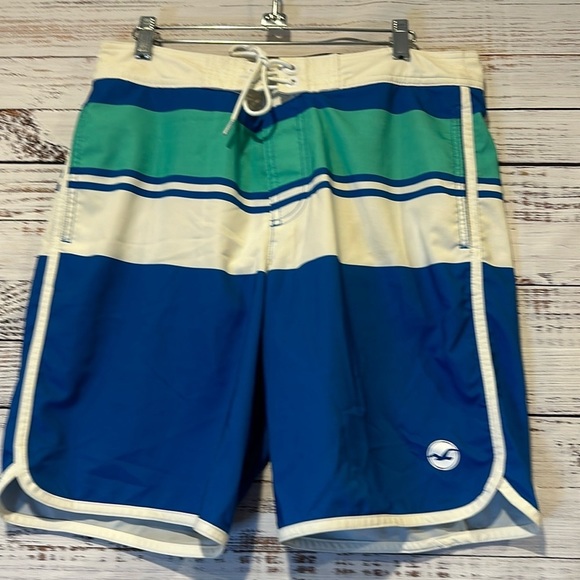 Hollister Lined Striped‎ Swim Bathing Suit Size 30 - Picture 1 of 6